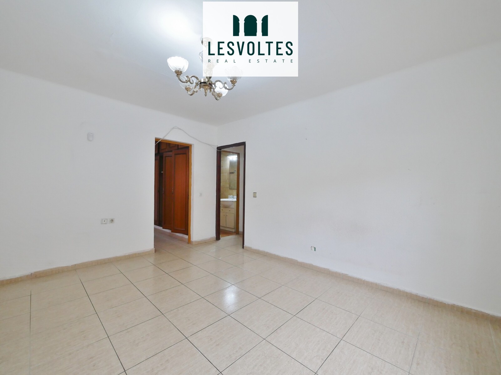 100 M² FIRST FLOOR ON SALE IN PALAFRUGELL