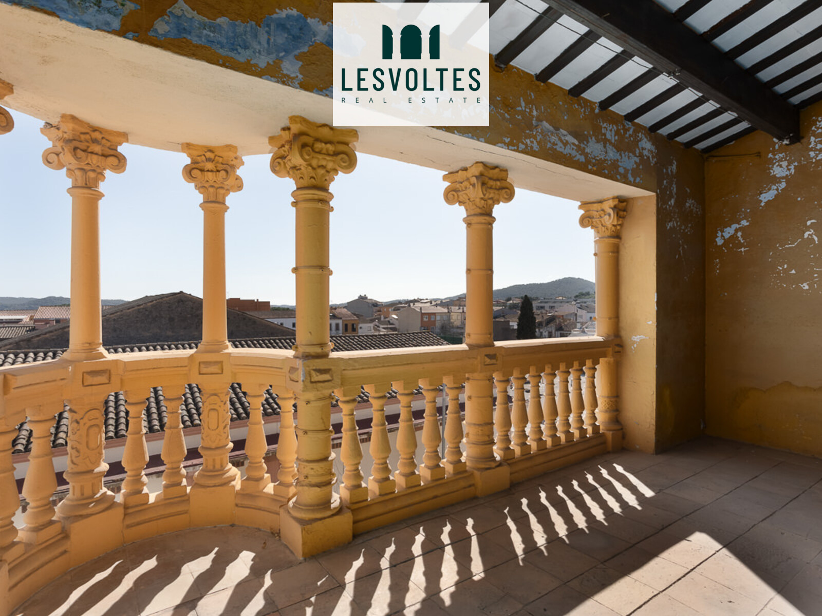 CASA CON ENCANTO A REFORMAR EN PLENO CENTRO DE PALAFRUGELL. FINCA SINGULAR CON MUCHAS POSIBILIDADES.