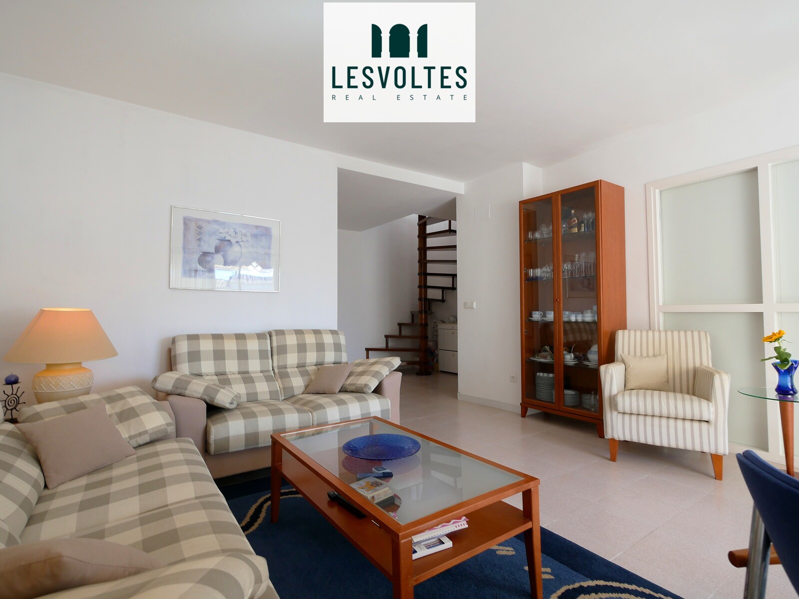 ESPACIOSO DÚPLEX CON SOLÁRIUM Y GARAJE EN EL CENTRO DE PALAFRUGELL