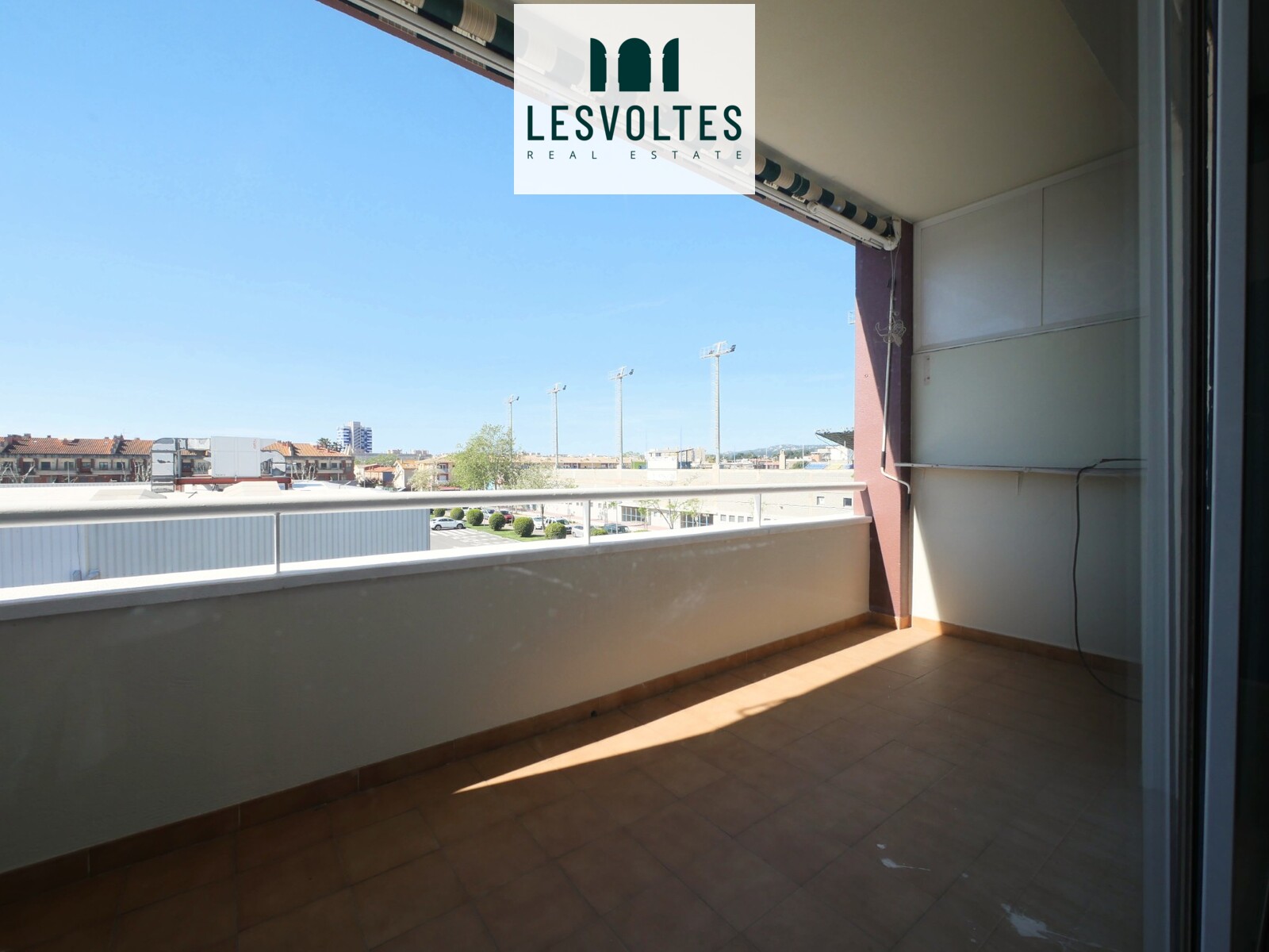 DUPLEX PENTHOUSE WITH TERRACE AND PARKING IN PALAMÓS