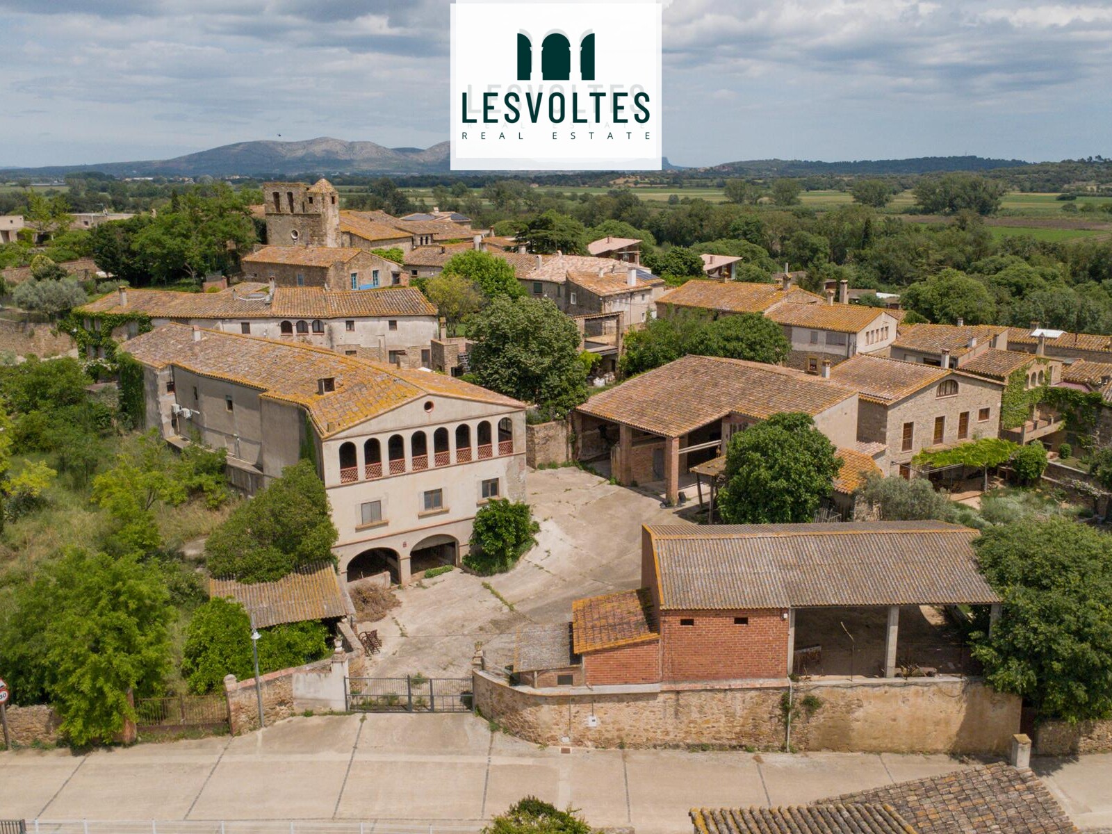 MASÍA PARA REFORMAR CON POSIBILIDAD DE SEGREGACIÓN EN DOS PARCELAS EN VENTA EN MATAJUDAICA