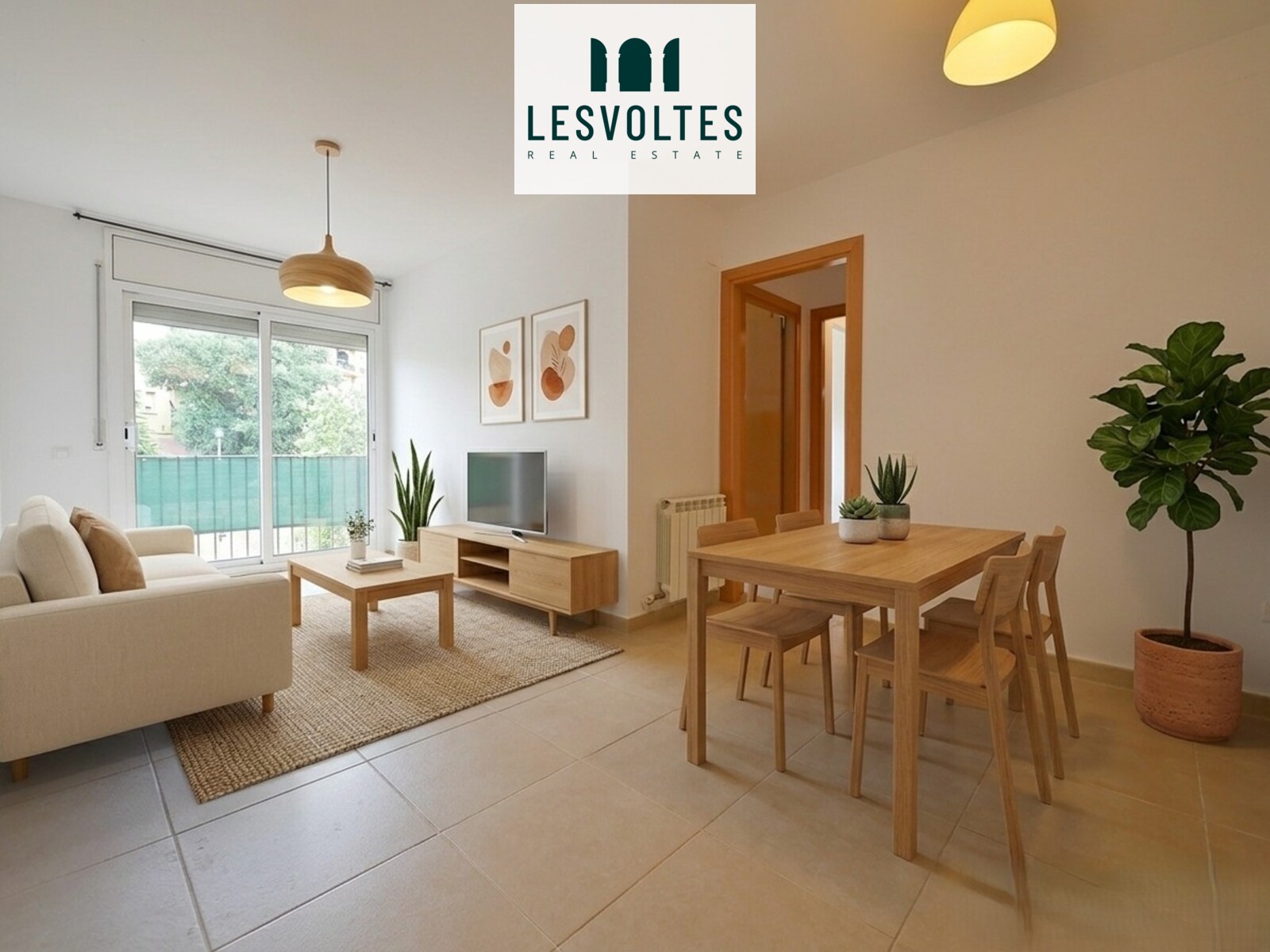 COZY 73-SQUARE-METER APARTMENT WITH PARKING SPACE FOR SALE IN PALAFRUGELL