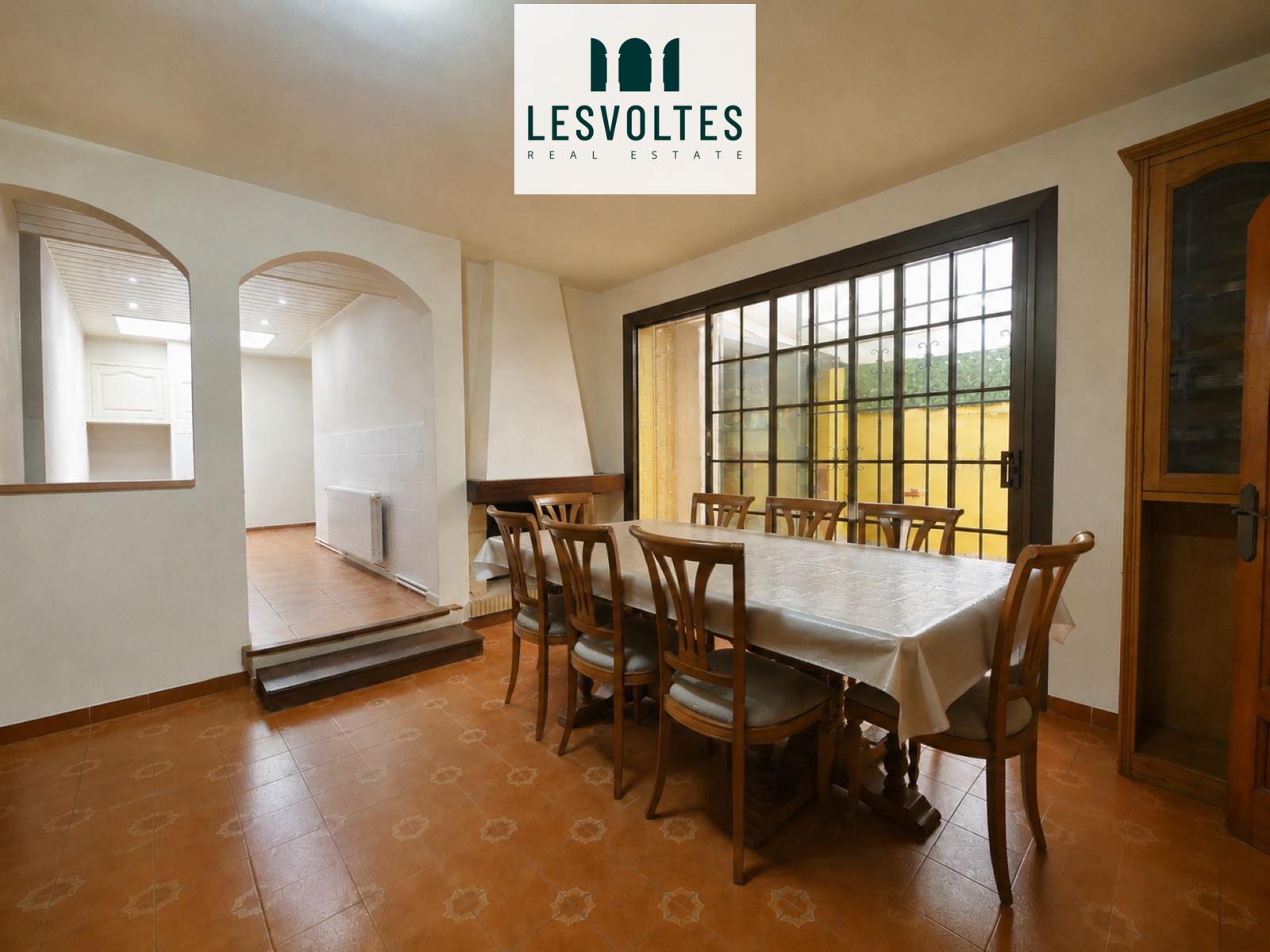 SPACIOUS TWO-STOREY HOUSE WITH GARAGE, GARDEN AND GREAT POTENTIAL IN PALAFRUGELL