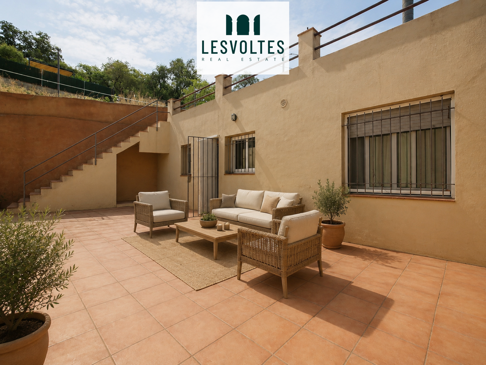 SINGLE-LEVEL HOUSE WITH GARAGE, TERRACE AND SOLARIUM IN PALAFRUGELL