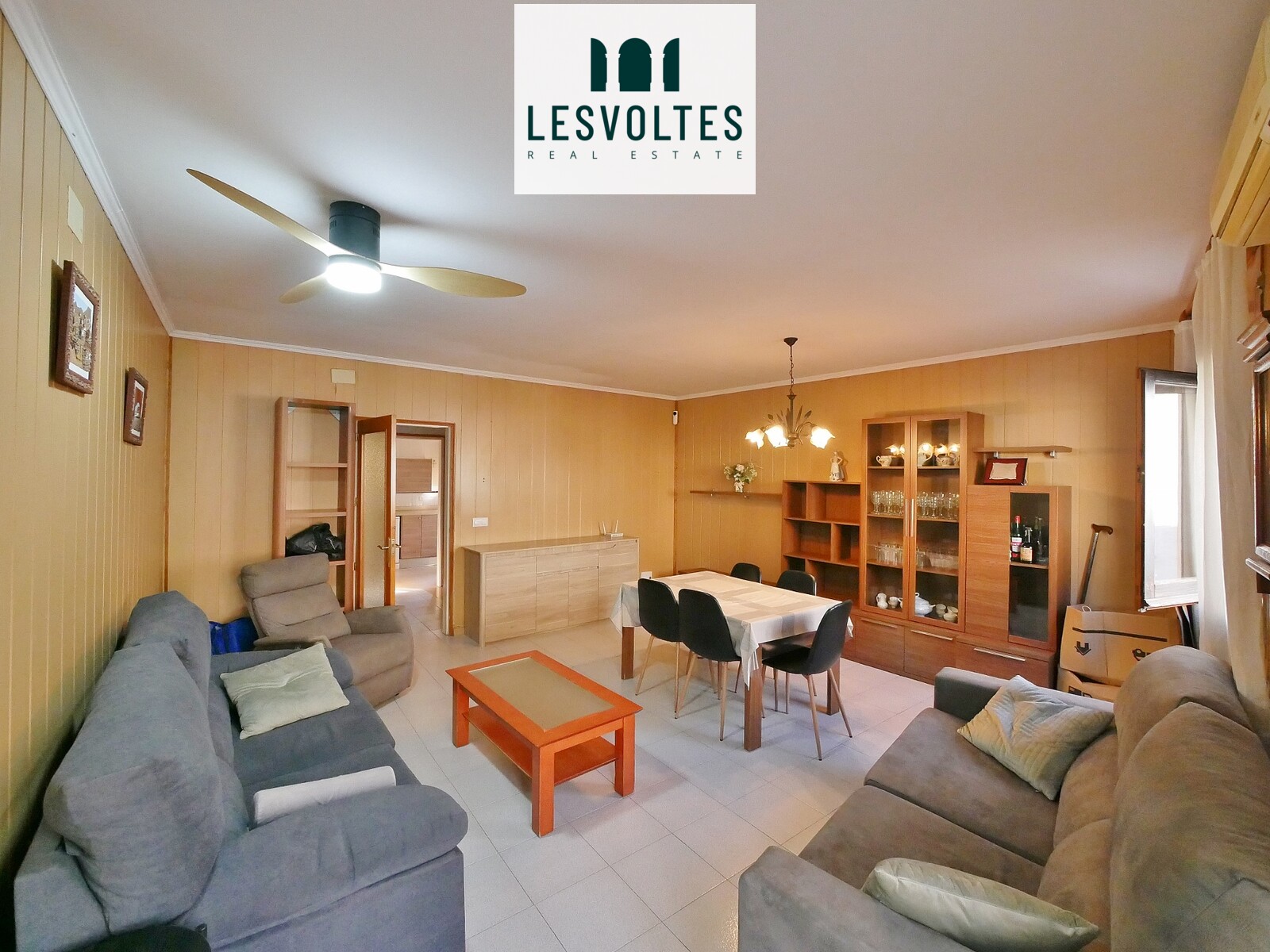 133 M² DUPLEX WITH ENCLOSED GARAGE AND TERRACE, FOR SALE IN VERGES – BAIX EMPORDÀ.