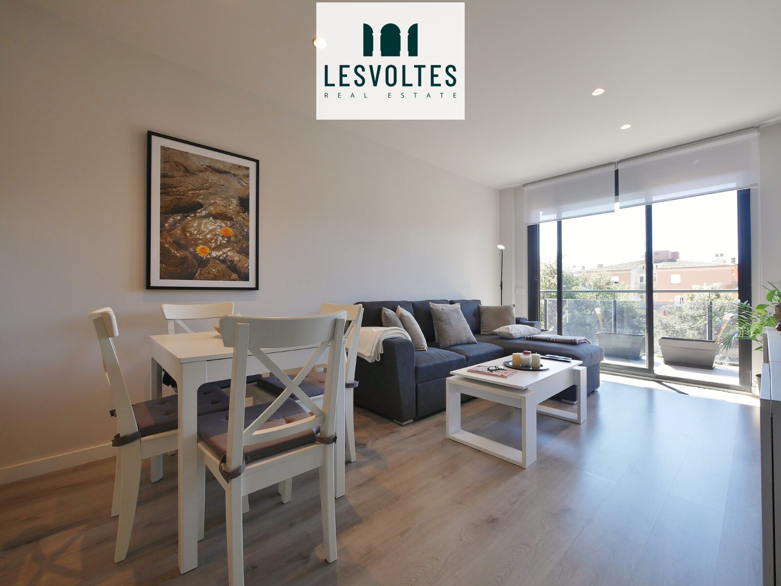COSY, FULLY RENOVATED 67 M² FLAT WITH TERRACE, PARKING SPACE AND STORAGE ROOM IN PALAFRUGELL