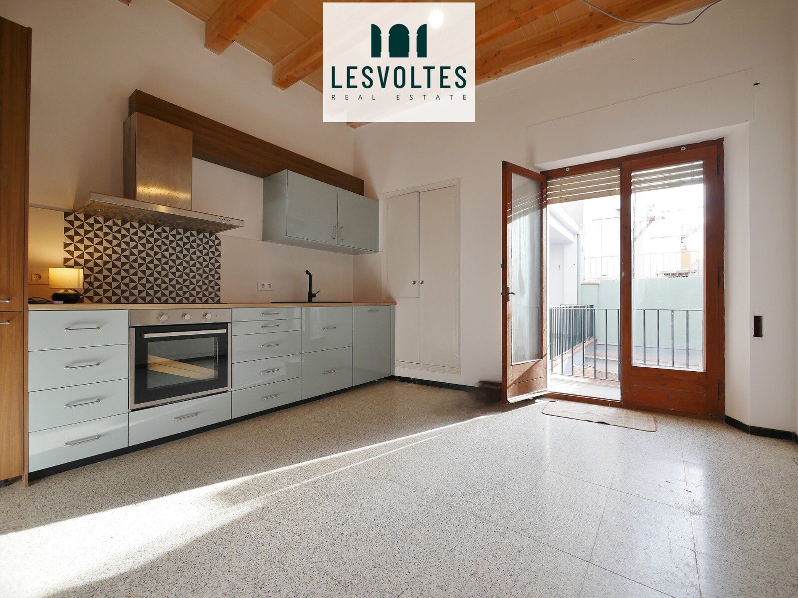RENOVATED VILLAGE HOUSE FOR RENT IN PALAFRUGELL